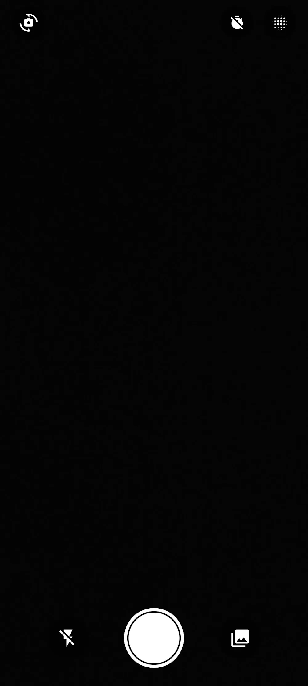 كاميرا حلال — كاميرا تُشوّش الوجوه لحظة التقاط الصورة.